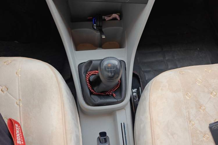 Used Skoda Rapid 2016 1.4L Manual Front-Wheel Drive Model Gear Lever