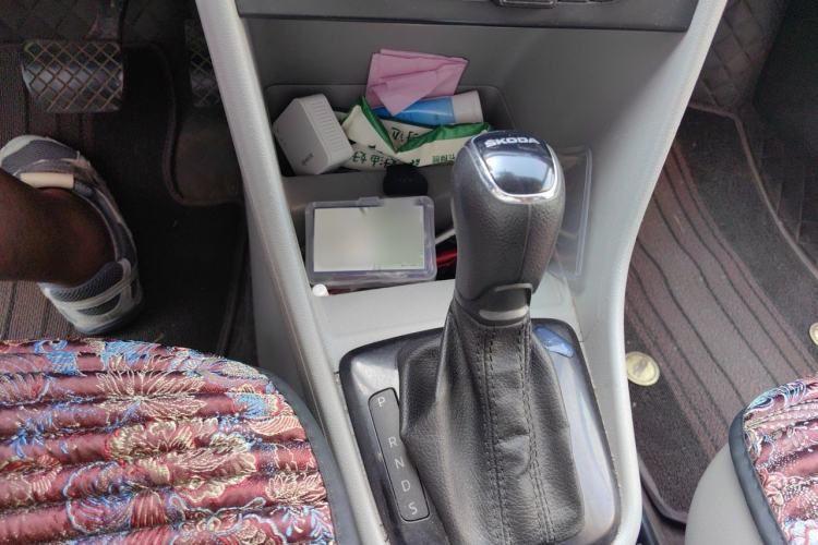 Used Skoda Rapid 2016 1.6L Automatic Chuanxing Edition Gear Lever