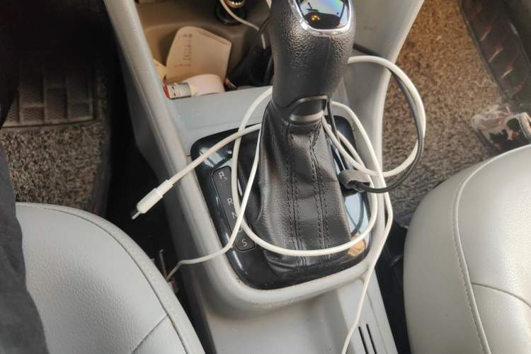 Used Skoda Rapid 2016 1.6L Automatic Chuanxing Edition Gear Lever