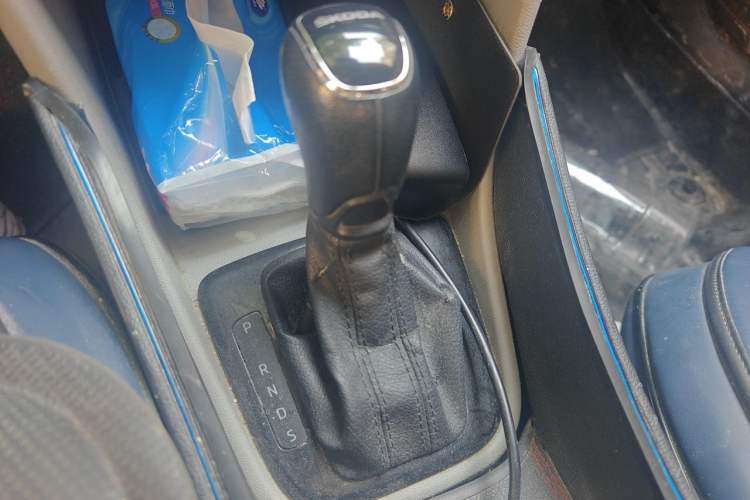 Used Skoda Rapid 2016 1.6L Automatic Chuanxing Edition Gear Lever