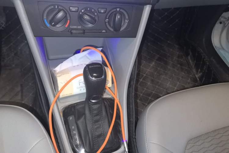 Used Skoda Rapid 2016 1.6L Automatic Chuanxing Edition Gear Lever