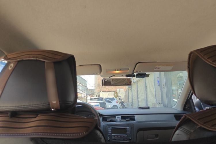 Used Skoda Rapid 2016 1.4L Manual Front-Wheel Drive Model Headliner
