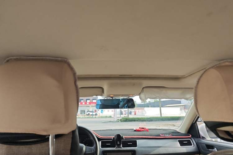 Used Skoda Rapid 2016 1.4L Manual Trend Edition Headliner