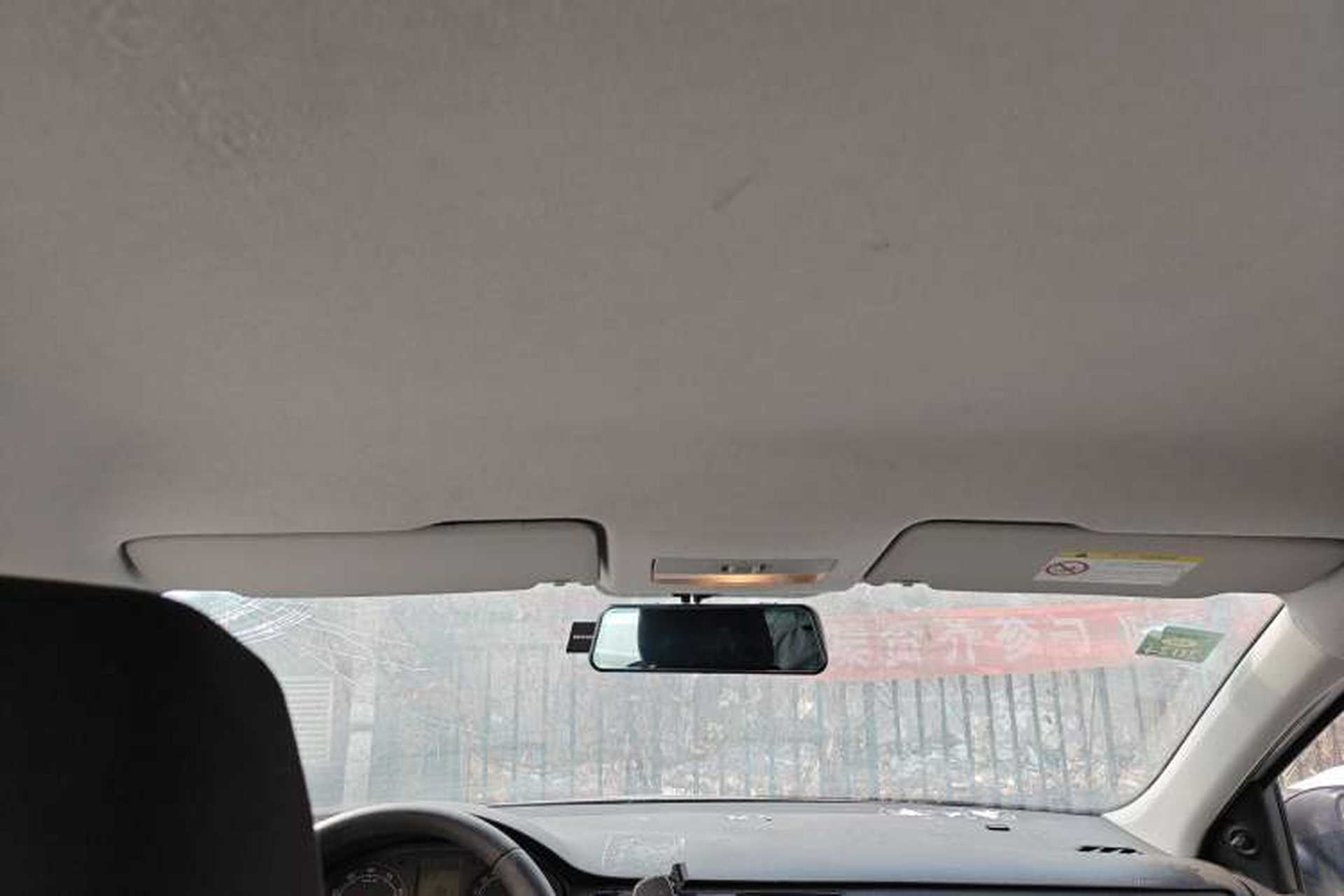 Used Skoda Rapid 2016 1.6L Manual Front-Wheel-Drive Version Headliner