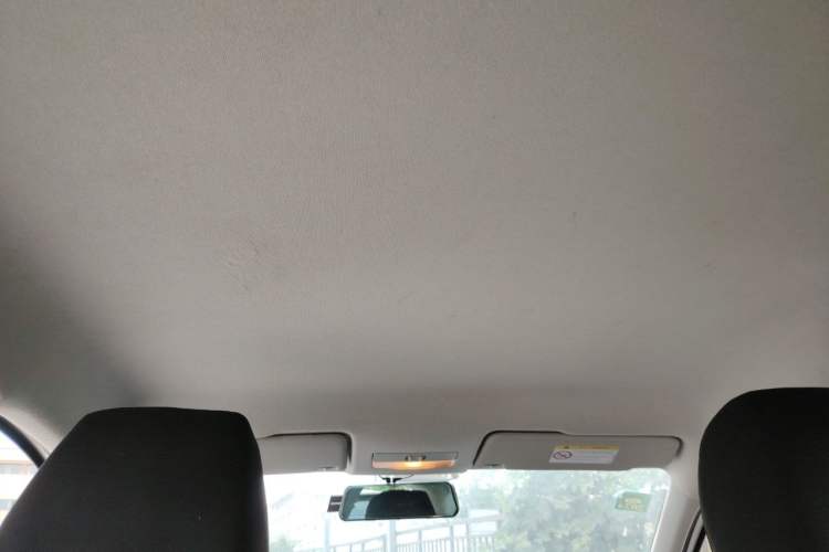 Used Skoda Rapid 2016 1.6L Manual Front-Wheel-Drive Version Headliner