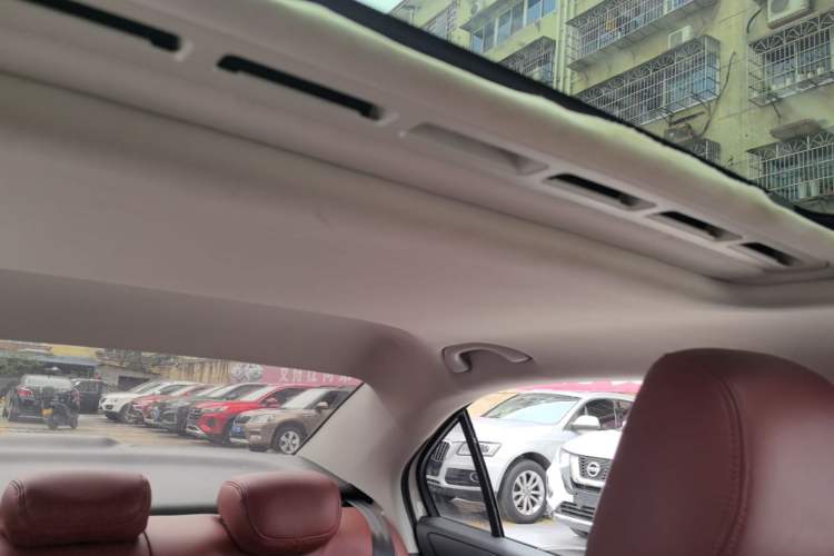 Used Skoda Rapid 2016 1.6L Manual Trend Edition Headliner
