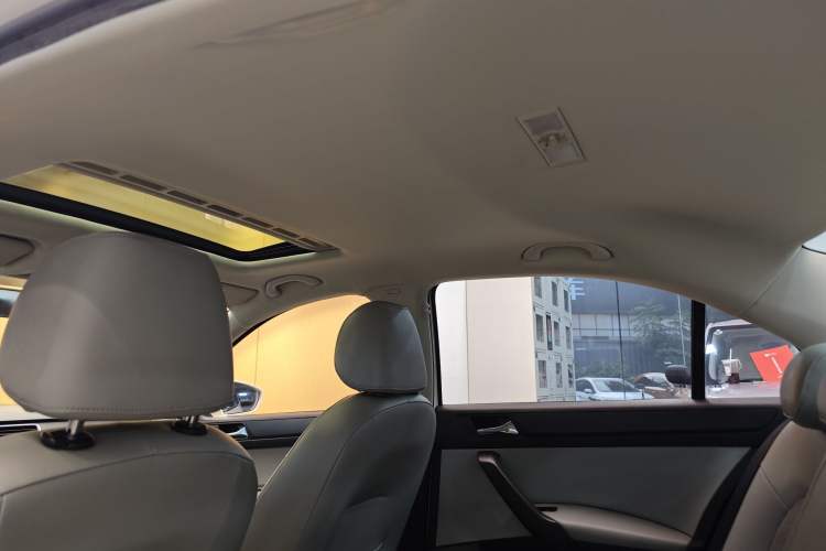 Used Skoda Rapid 2016 1.6L Automatic Chuanxing Edition Headliner