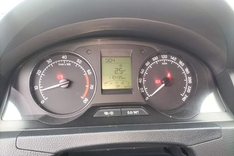 Used Skoda Rapid 2016 1.6L Manual Trend Edition Instrument Cluster