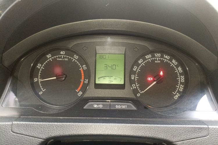 Used Skoda Rapid 2016 1.4L Manual Front-Wheel Drive Model Instrument Cluster