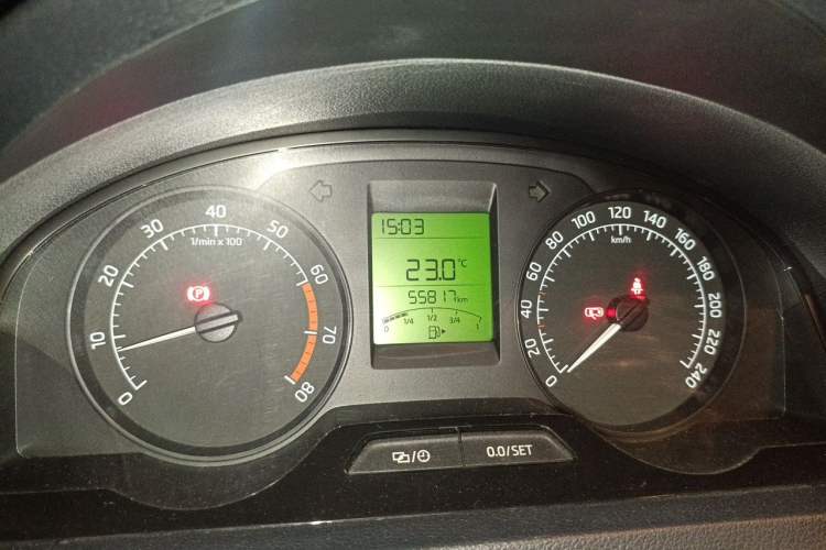 Used Skoda Rapid 2016 1.6L Manual Front-Wheel-Drive Version Instrument Cluster