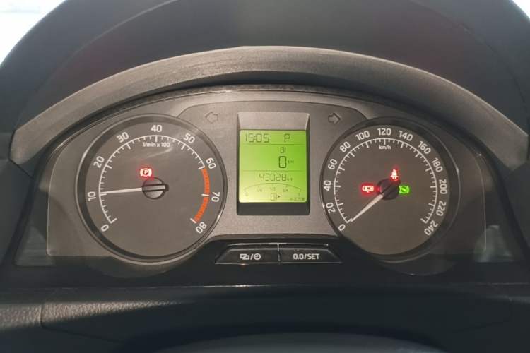 Used Skoda Rapid 2016 1.6L Automatic Chuanxing Edition Instrument Cluster