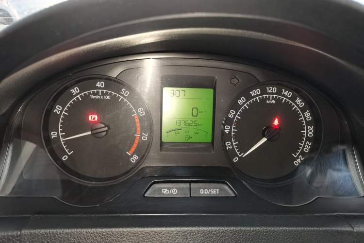 Used Skoda Rapid 2016 1.6L Manual Trend Edition Instrument Cluster