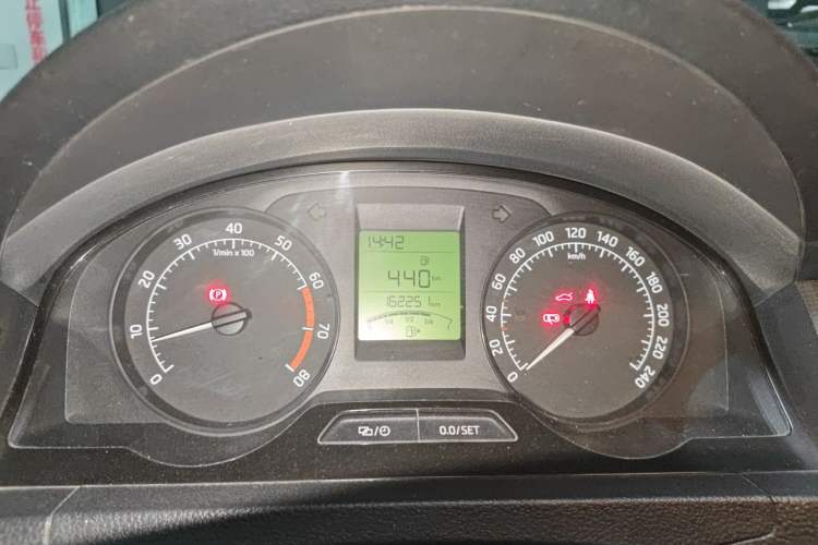 Used Skoda Rapid 2016 1.6L Manual Trend Edition Instrument Cluster