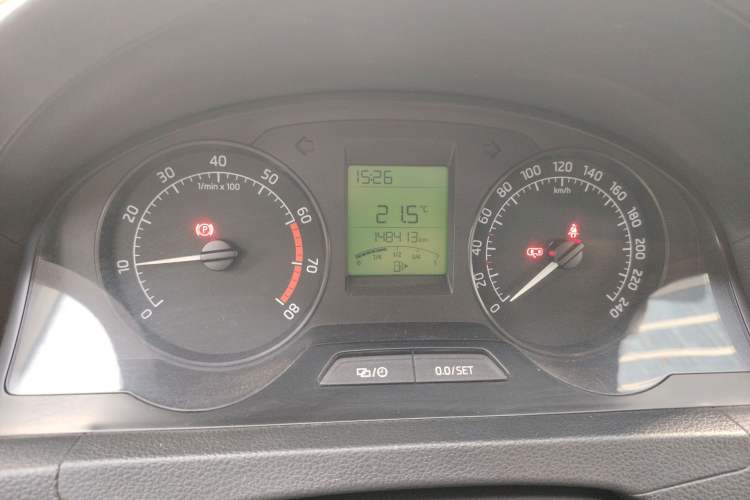 Used Skoda Rapid 2016 1.4L Manual Front-Wheel Drive Model Instrument Cluster