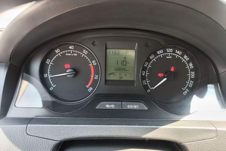 Used Skoda Rapid 2016 1.6L Automatic Chuanxing Edition Instrument Cluster
