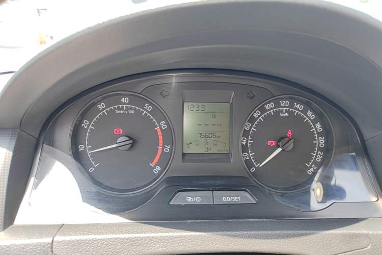 Used Skoda Rapid 2016 1.6L Manual Trend Edition Instrument Cluster