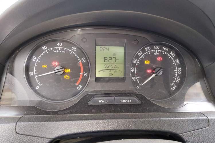 Used Skoda Rapid 2016 1.6L Manual Trend Edition Instrument Cluster