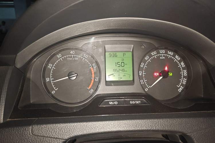 Used Skoda Rapid 2016 1.6L Automatic Chuanxing Edition Instrument Cluster