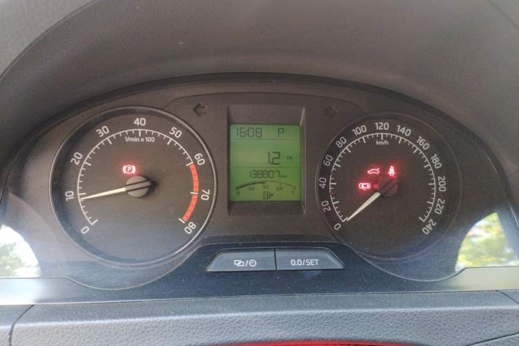 Used Skoda Rapid 2016 1.6L Automatic Chuanxing Edition Instrument Cluster