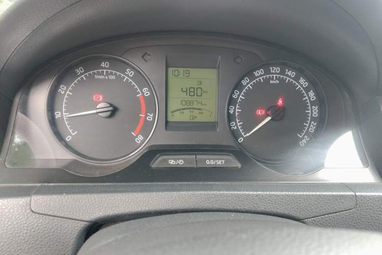Used Skoda Rapid 2016 1.6L Manual Trend Edition Instrument Cluster