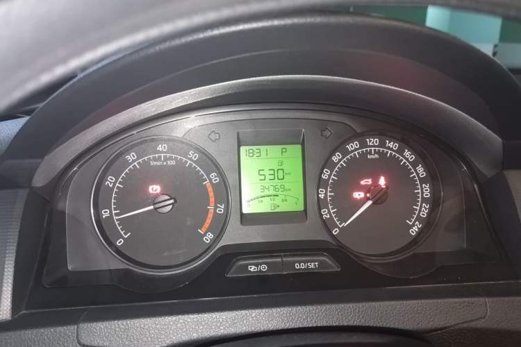 Used Skoda Rapid 2016 1.6L Automatic Chuanxing Edition Instrument Cluster