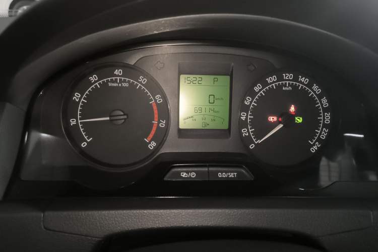 Used Skoda Rapid 2016 1.6L Automatic Chuanxing Edition Instrument Cluster