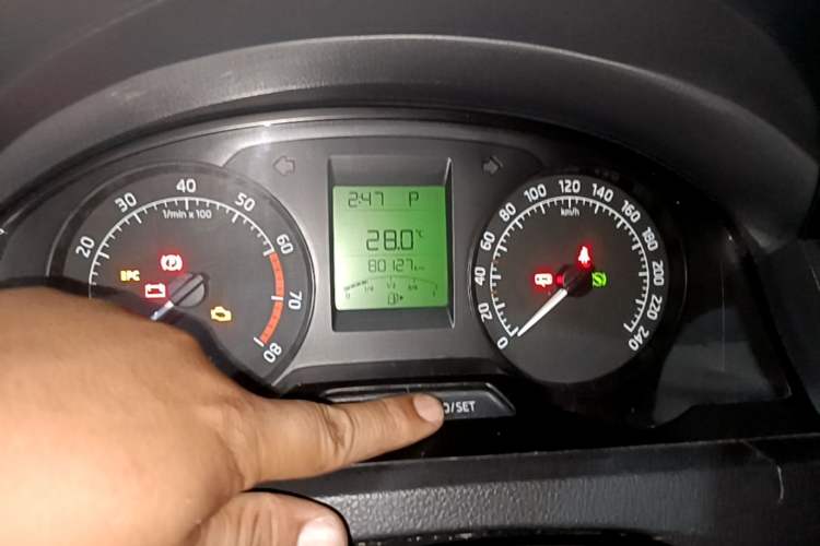 Used Skoda Rapid 2016 1.6L Automatic Chuanxing Edition Instrument Cluster