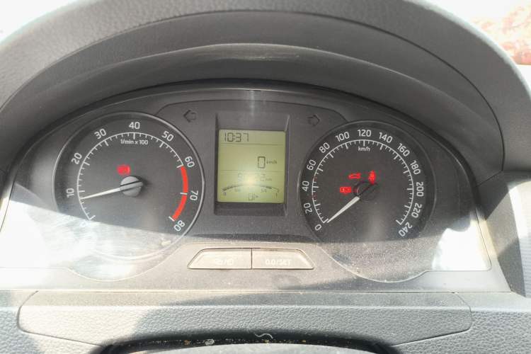 Used Skoda Rapid 2016 1.6L Manual Trend Edition Instrument Cluster