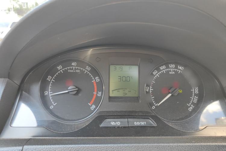 Used Skoda Rapid 2016 1.6L Automatic Chuanxing Edition Instrument Cluster