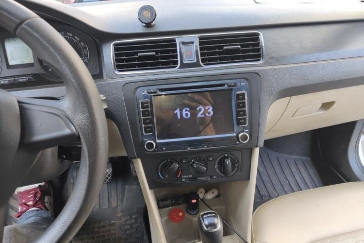 Used Skoda Rapid 2016 1.6L Automatic Chuanxing Edition Interior 2
