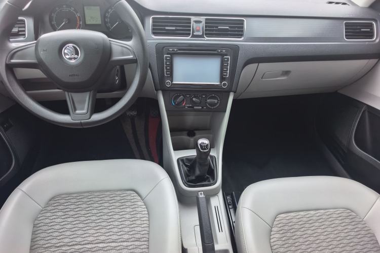 Used Skoda Rapid 2016 1.6L Manual Trend Edition Interior 3