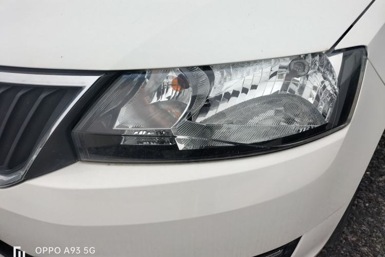 Used Skoda Rapid 2016 1.6L Manual Trend Edition Left Front Headlight