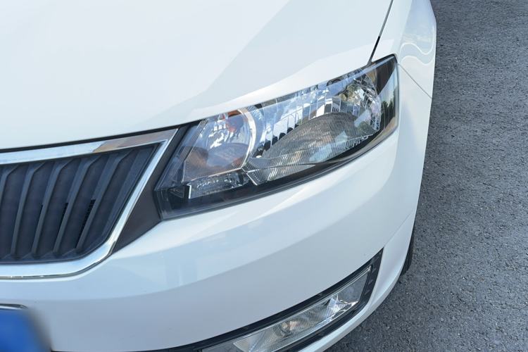 Used Skoda Rapid 2016 1.6L Automatic Chuanxing Edition Left Front Headlight