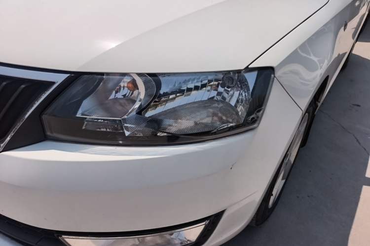 Used Skoda Rapid 2016 1.6L Automatic Chuanxing Edition Left Front Headlight
