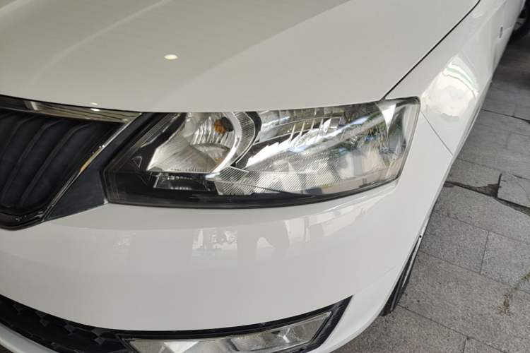 Used Skoda Rapid 2016 1.6L Automatic Chuanxing Edition Left Front Headlight