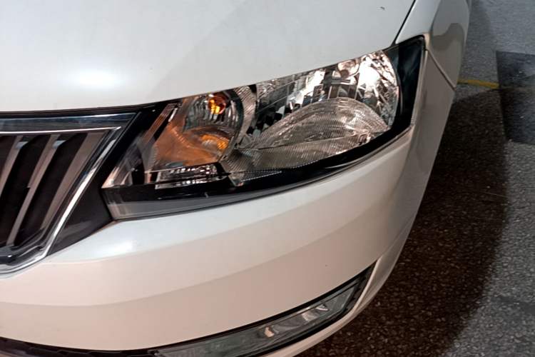 Used Skoda Rapid 2016 1.6L Automatic Chuanxing Edition Left Front Headlight