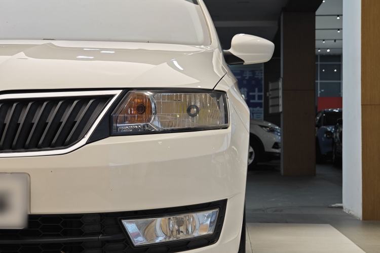 Used Skoda Rapid 2016 1.6L Automatic Chuanxing Edition Left Front Headlight