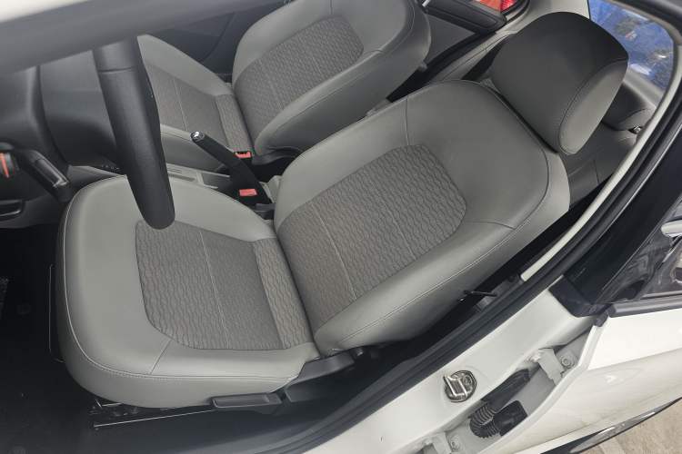 Used Skoda Rapid 2016 1.6L Automatic Chuanxing Edition Left Front Seat