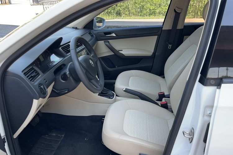 Used Skoda Rapid 2016 1.6L Automatic Chuanxing Edition Left Front Seat