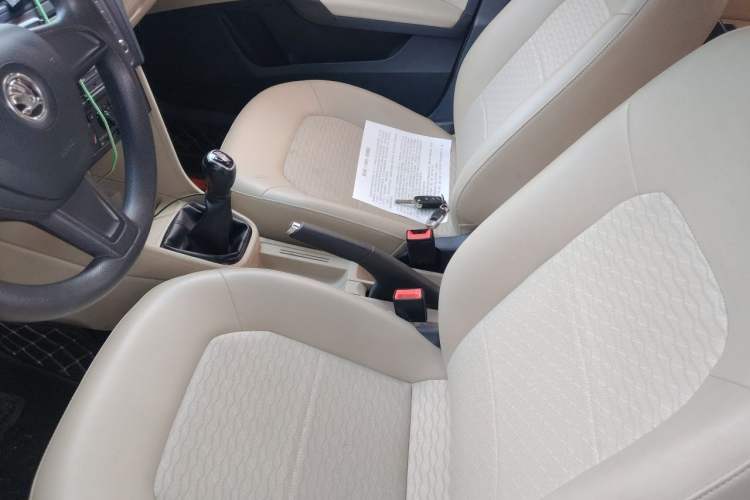Used Skoda Rapid 2016 1.6L Manual Trend Edition Left Front Seat