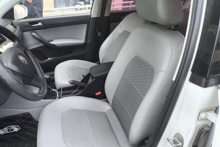 Used Skoda Rapid 2016 1.6L Manual Trend Edition Left Front Seat