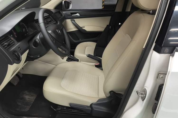 Used Skoda Rapid 2016 1.6L Automatic Chuanxing Edition Left Front Seat