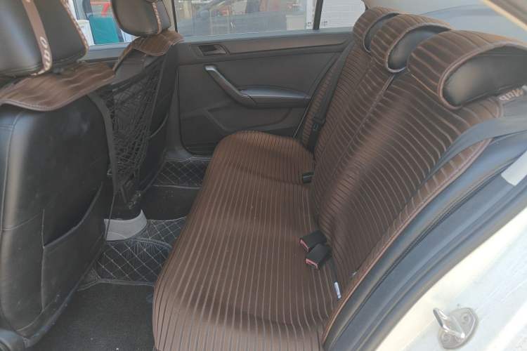 Used Skoda Rapid 2016 1.4L Manual Front-Wheel Drive Model Left Rear Seat