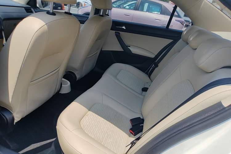 Used Skoda Rapid 2016 1.6L Manual Trend Edition Left Rear Seat