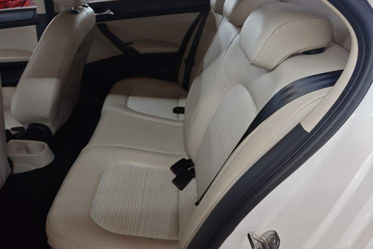 Used Skoda Rapid 2016 1.6L Automatic Chuanxing Edition Left Rear Seat