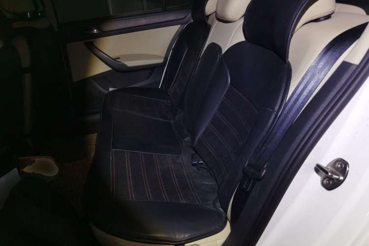 Used Skoda Rapid 2016 1.6L Automatic Chuanxing Edition Left Rear Seat