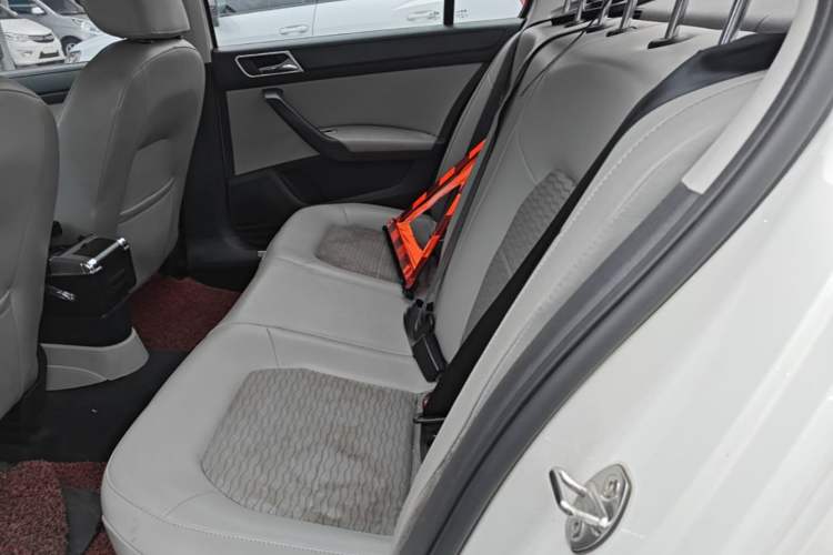 Used Skoda Rapid 2016 1.6L Automatic Chuanxing Edition Left Rear Seat