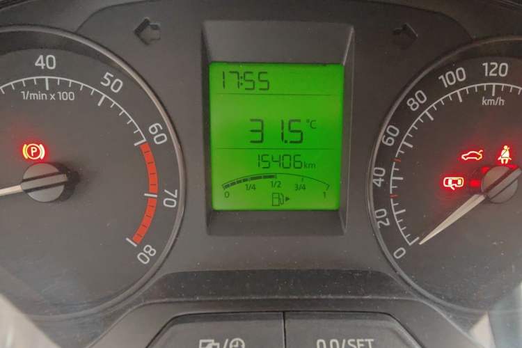 Used Skoda Rapid 2016 1.4L Manual Front-Wheel Drive Model Odometer Close Up