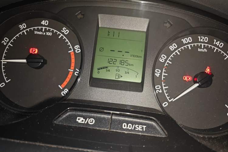 Used Skoda Rapid 2016 1.6L Manual Trend Edition Odometer Close Up