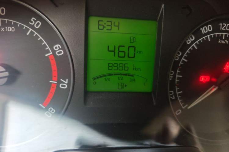 Used Skoda Rapid 2016 1.6L Manual Trend Edition Odometer Close Up